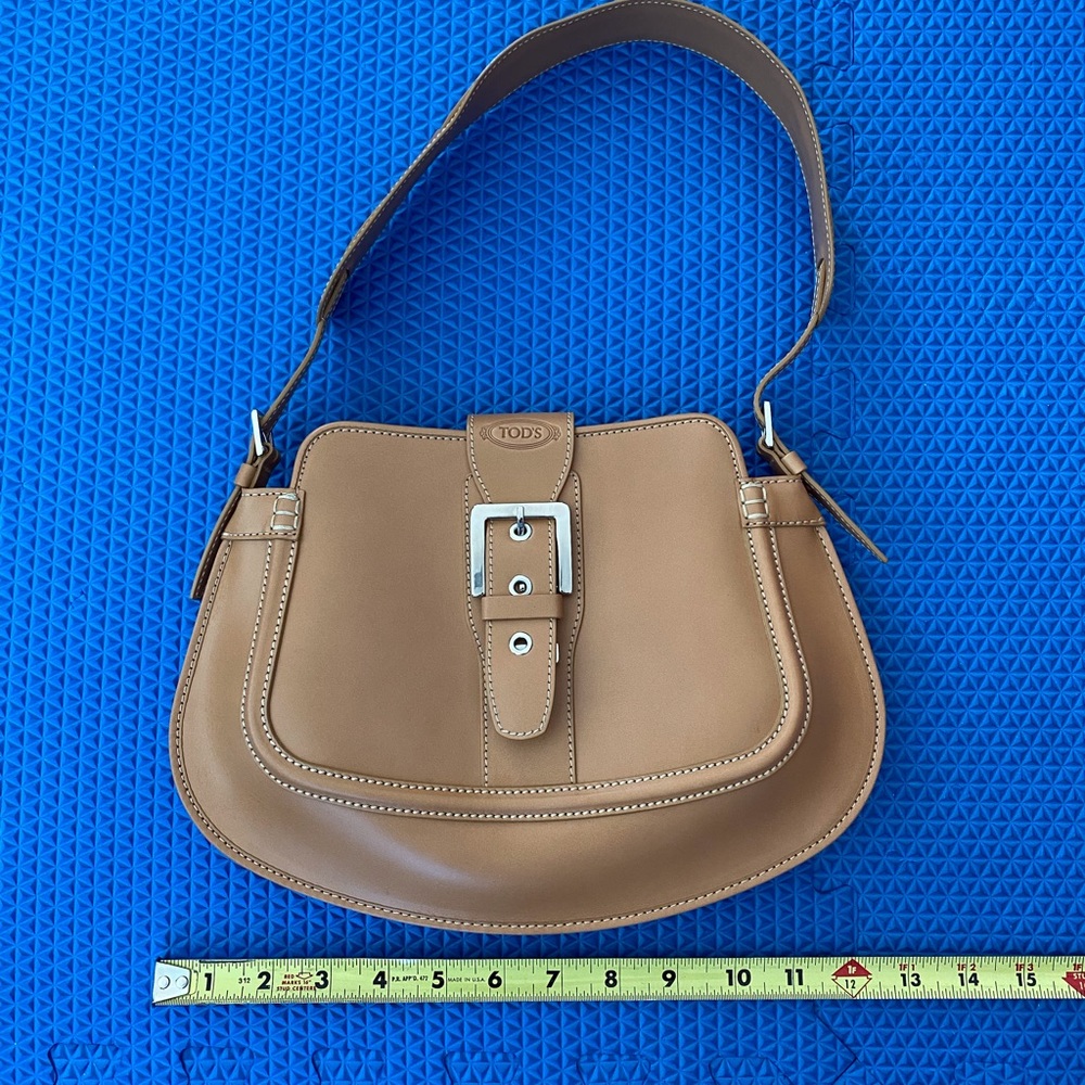 *NEW* Tod’s leather handbag - Picture 8 of 14